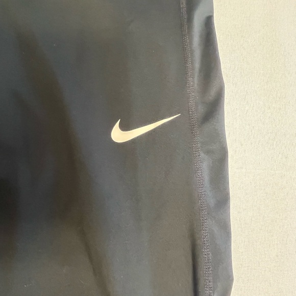 Nike Pro Dri-Fit Leggings - Picture 2 of 7